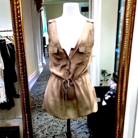 Banana Republic Tops - Banana Republic EUC 100 Silk Blouse Y2K Cargo Pockets Deep V Sleeveless S Preppy